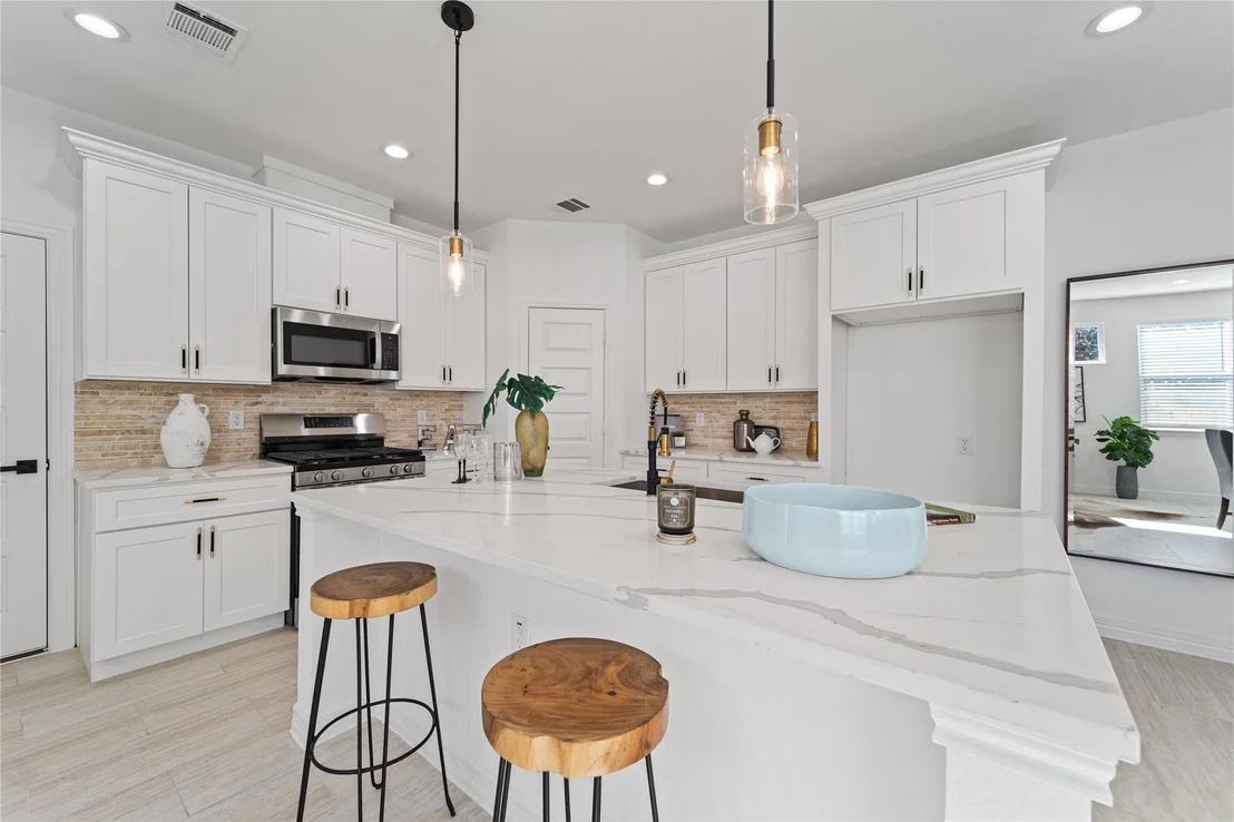 Photo of 9023 Comal Street