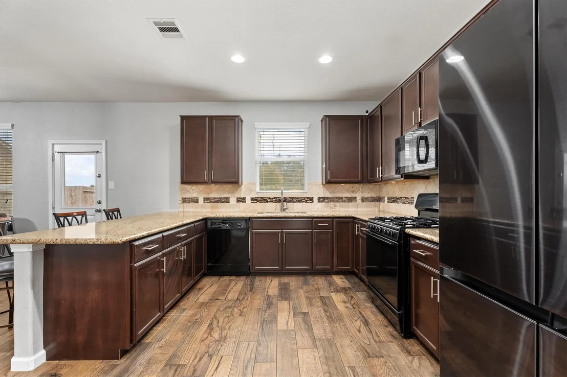 Photo of 2528 Magnolia Fair Way