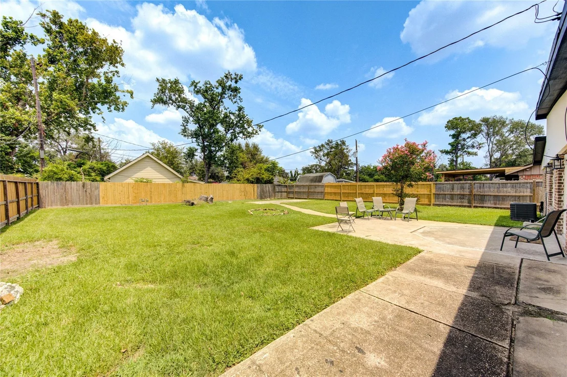 Photo of 7602 Hammerly Boulevard