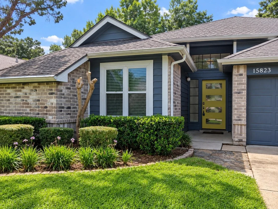 Photo of 15823 Oak Mountain Drive