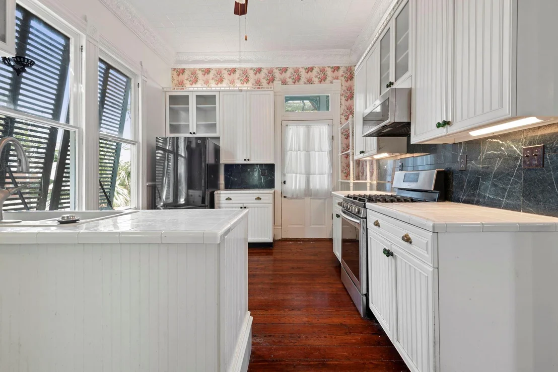 Photo of 1827 Ball Street