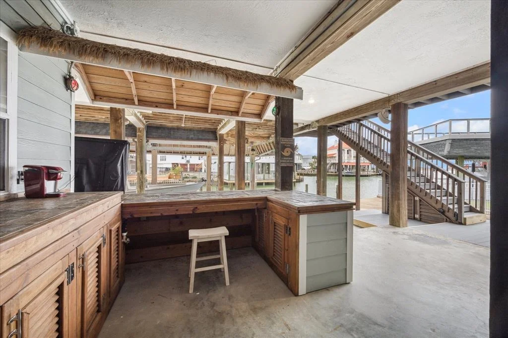 Photo of 1735 Diamond Head Drive