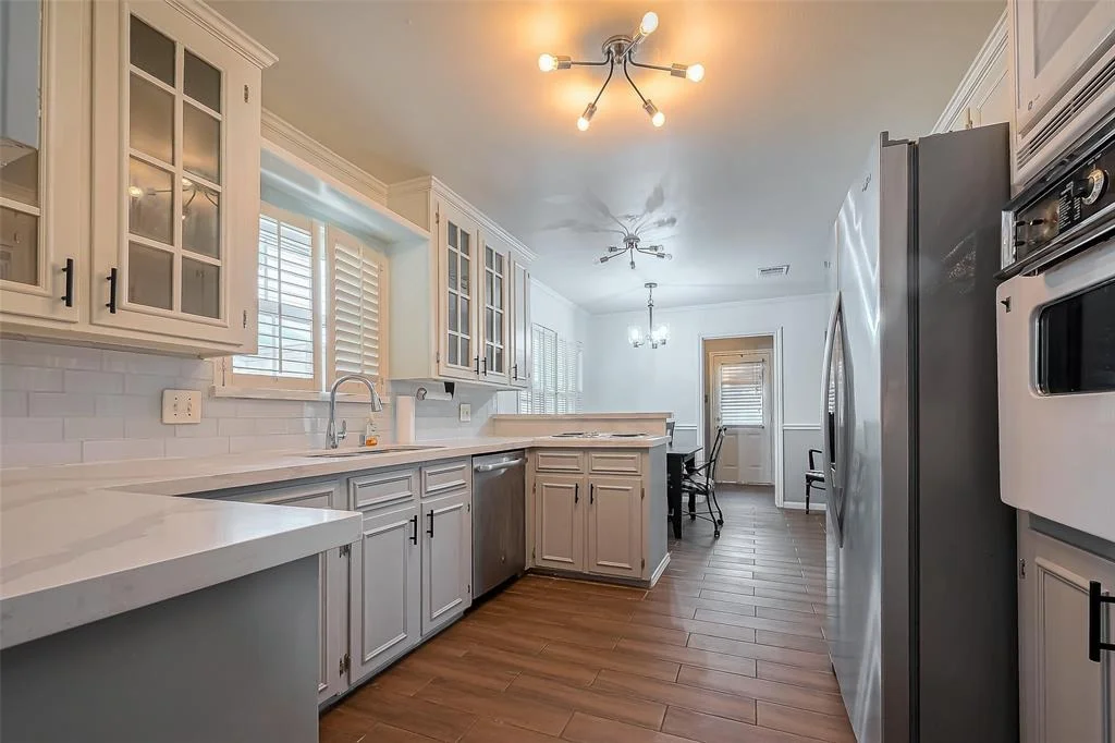 Photo of 330 N Wilcrest Drive