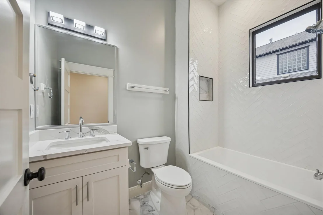 Photo of 638 Harvard Street