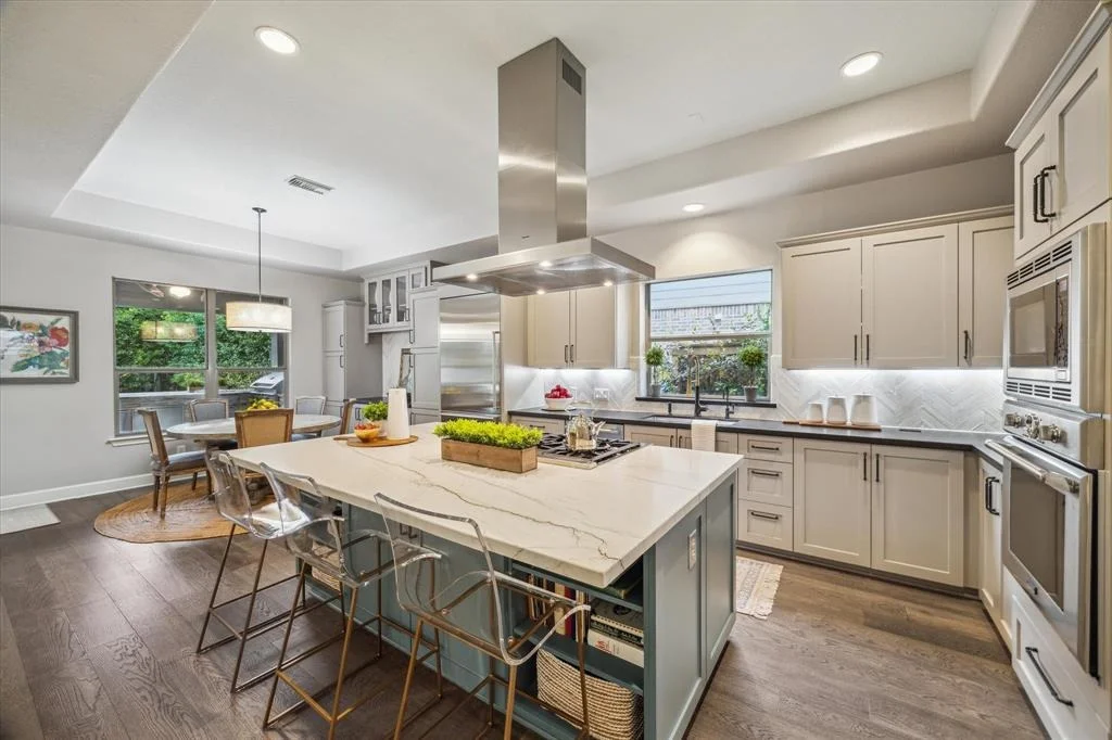 Photo of 63 E Beckonvale Circle