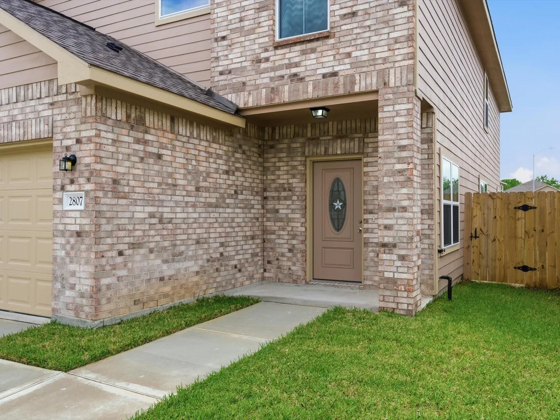 Photo of 2807 Pine Estate Lane