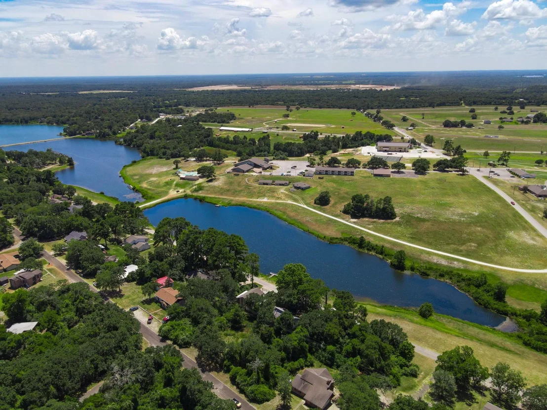 Photo of 17 Lakeview Drive