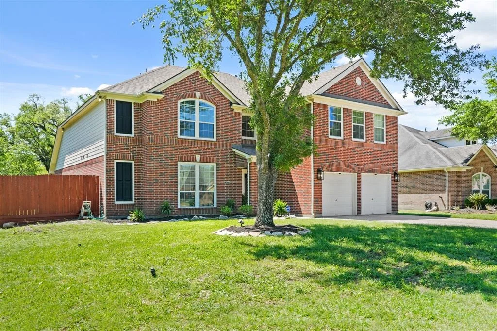 Photo of 2403 Shadow Oaks Drive