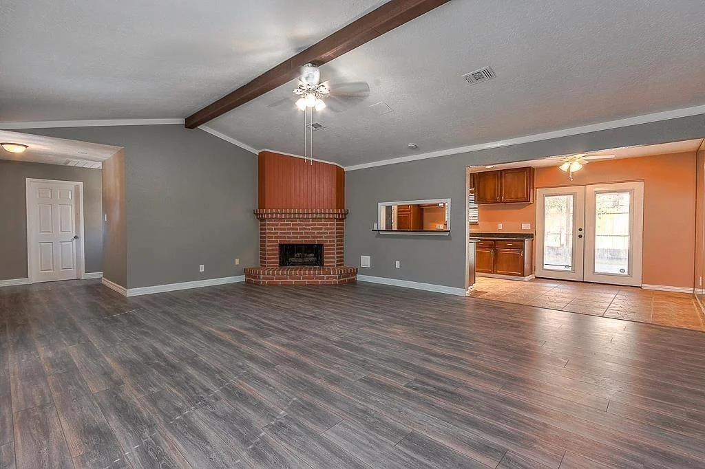 Photo of 24126 Whitefield Lane