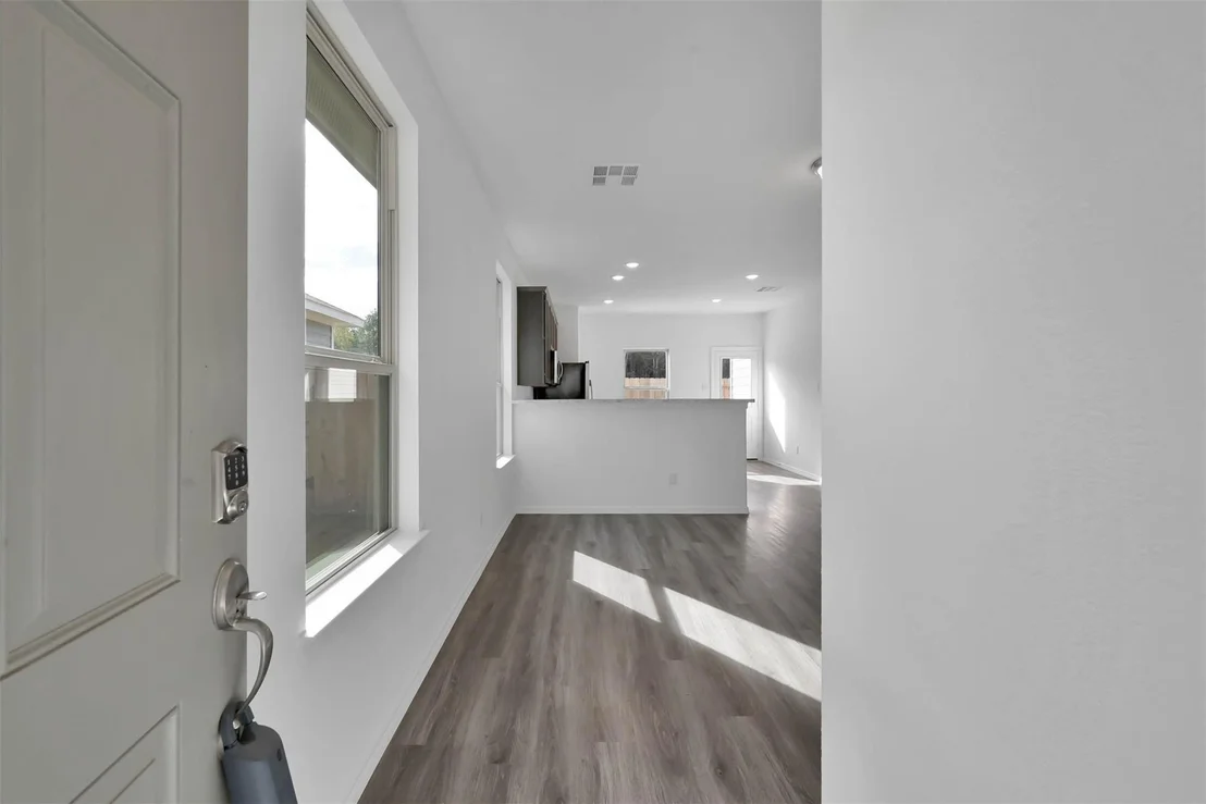 Photo of 16564 Moss Lane