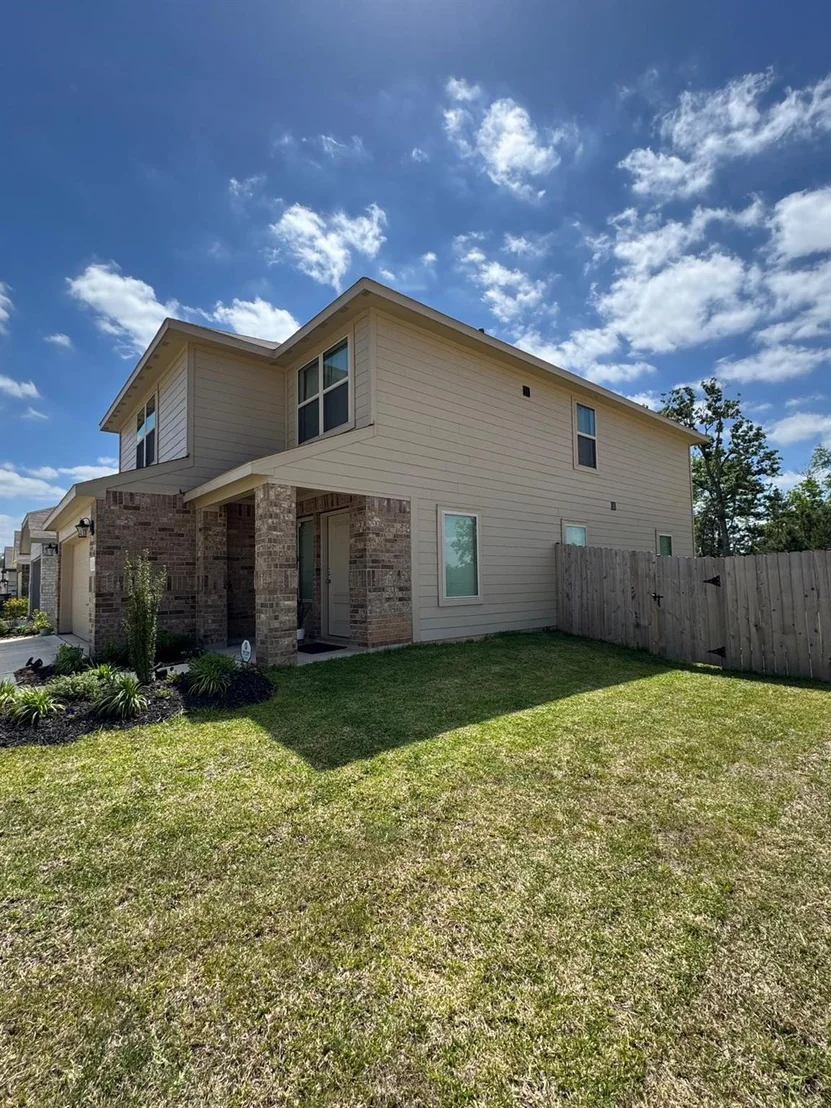 Photo of 14732 S Ascot Bend Circle