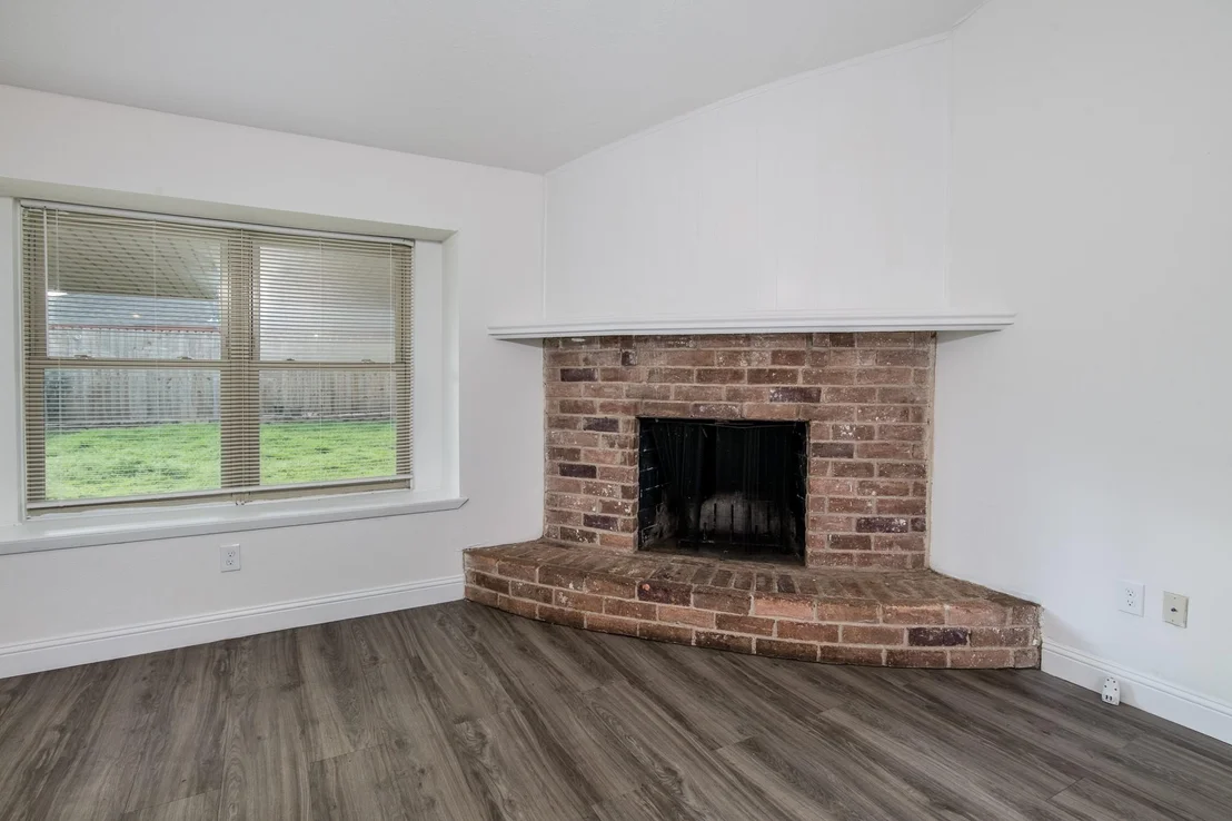 Photo of 9707 Whitepost Lane