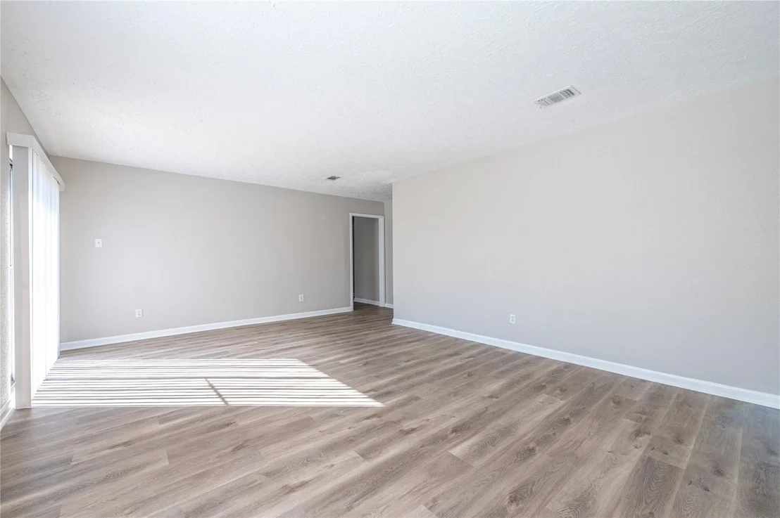 Photo of 17602 Heritage Bay Drive