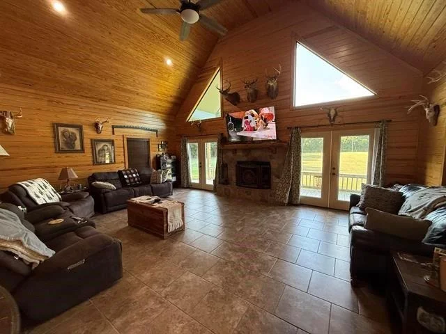 Photo of 7096 Jim Burns Road