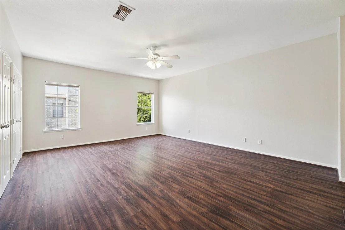 Photo of Unit 404 at 3780 Tanglewilde Street