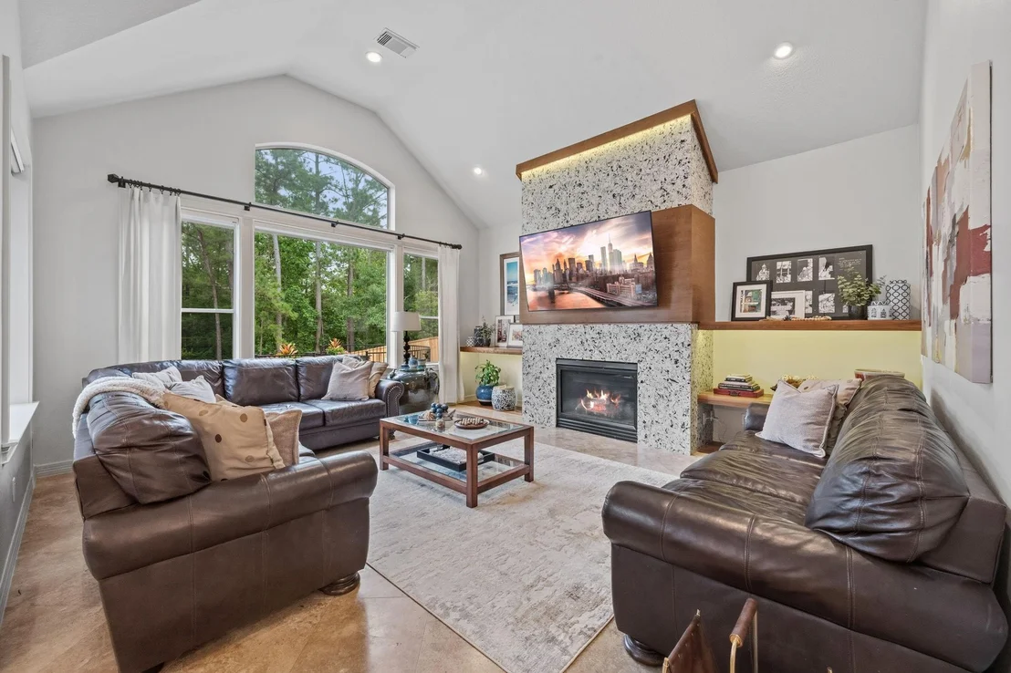 Photo of 63 W Horizon Ridge Place