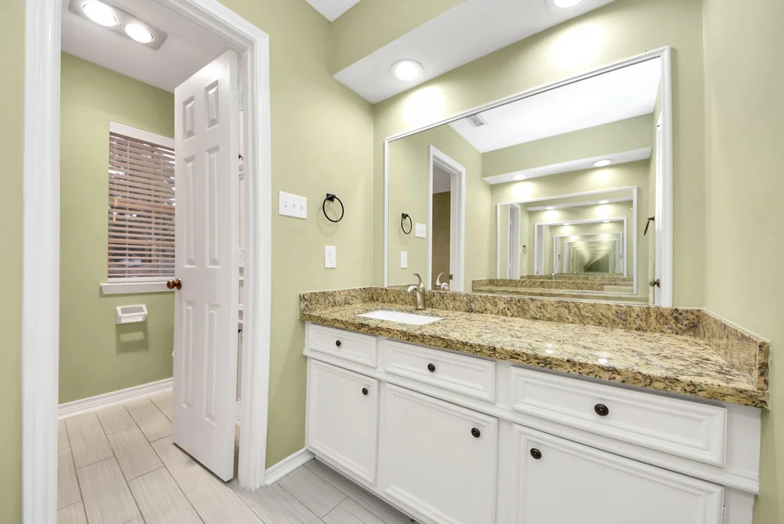 Photo of 12463 Oak Park Drive