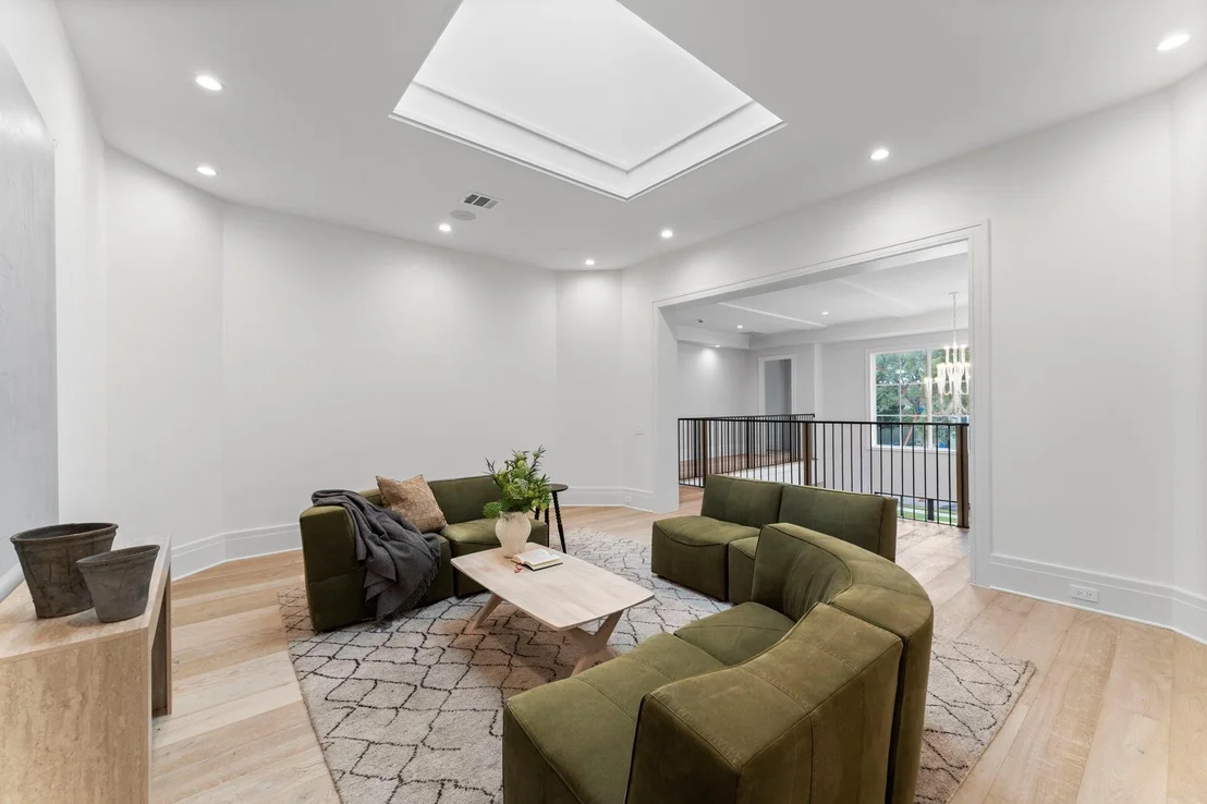 Photo of 3653 Chevy Chase Drive