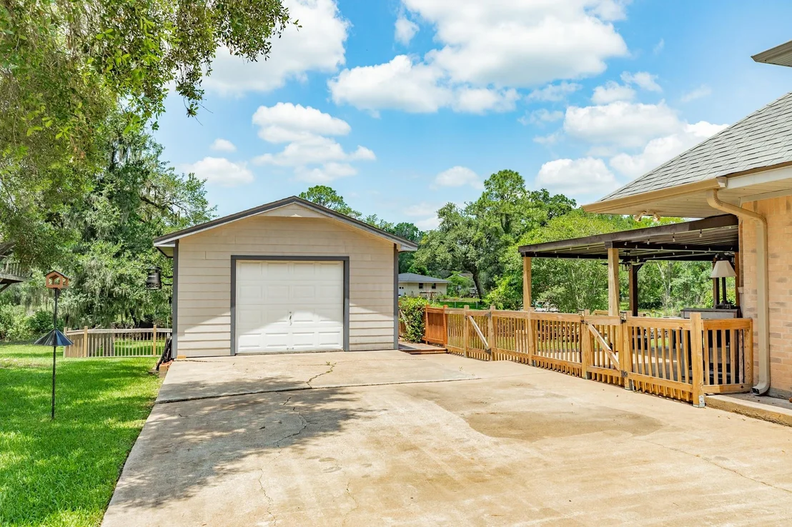 Photo of 41 Robinhood Lane