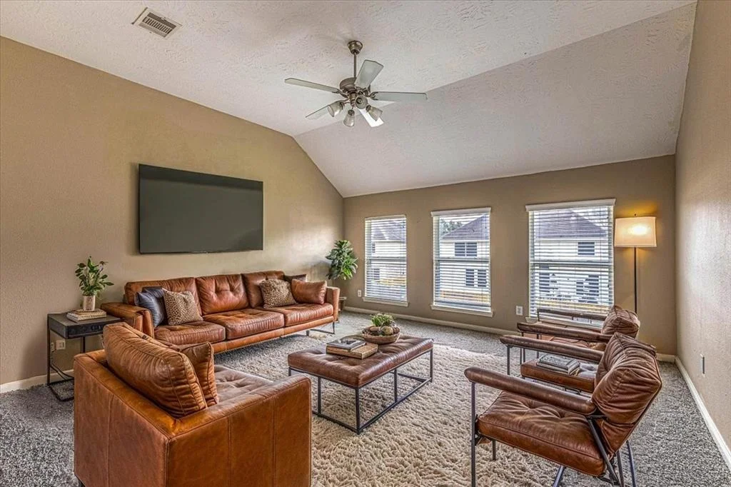 Photo of 6810 Latchmore Lane
