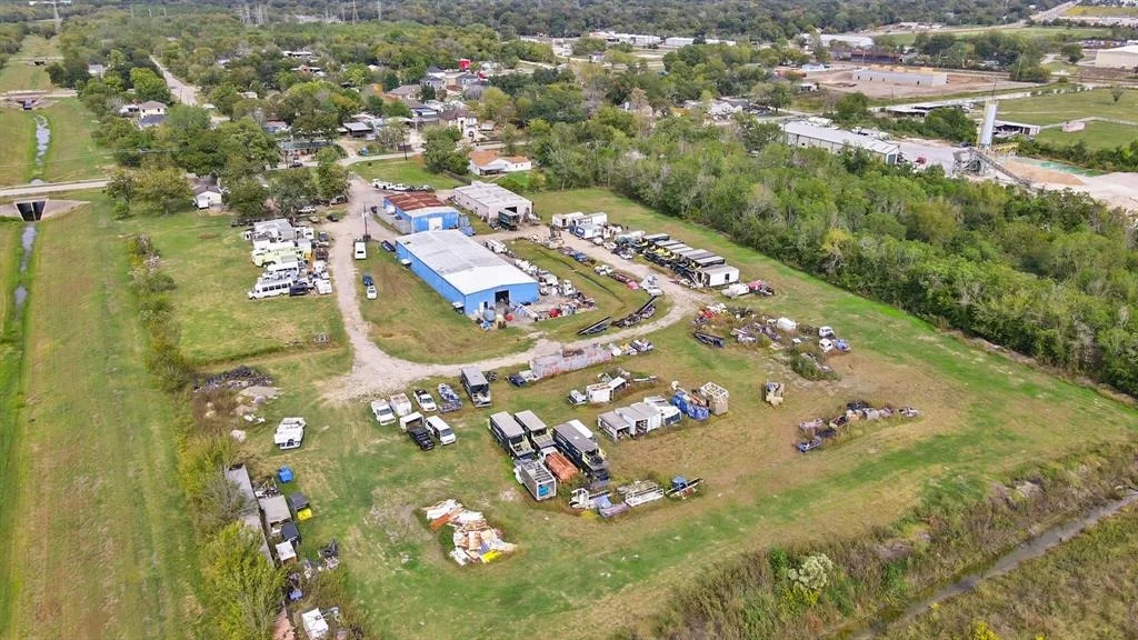 Photo of 6402 S Acres Drive