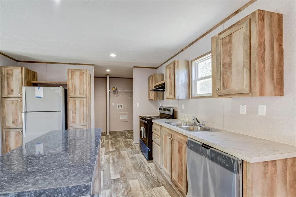 Photo of 421 County Road 4010