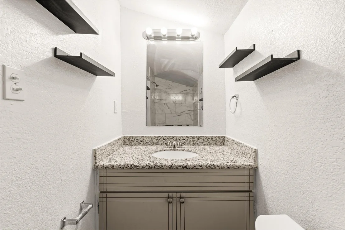 Photo of 2226 Rainbow Drive