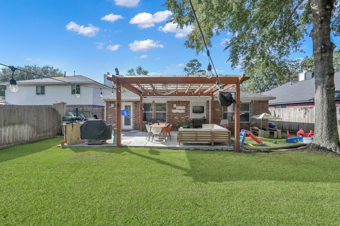 Photo of 123 Genesee Ridge Drive