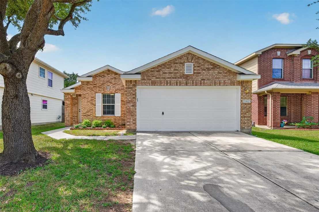 Photo of 21823 Haven Cove Lane