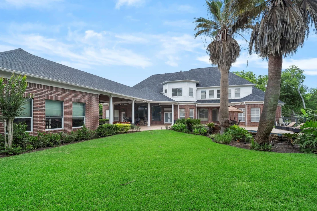 Photo of 8214 Forest Gate Drive