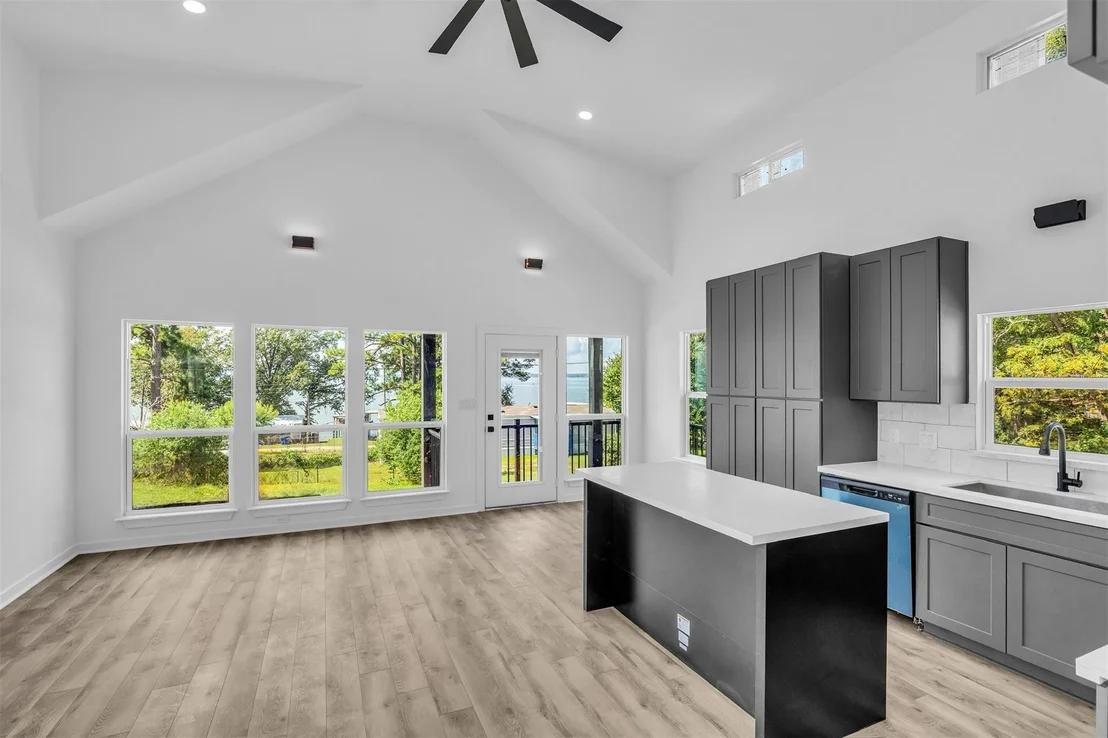 Photo of 117 Rain Forest Road