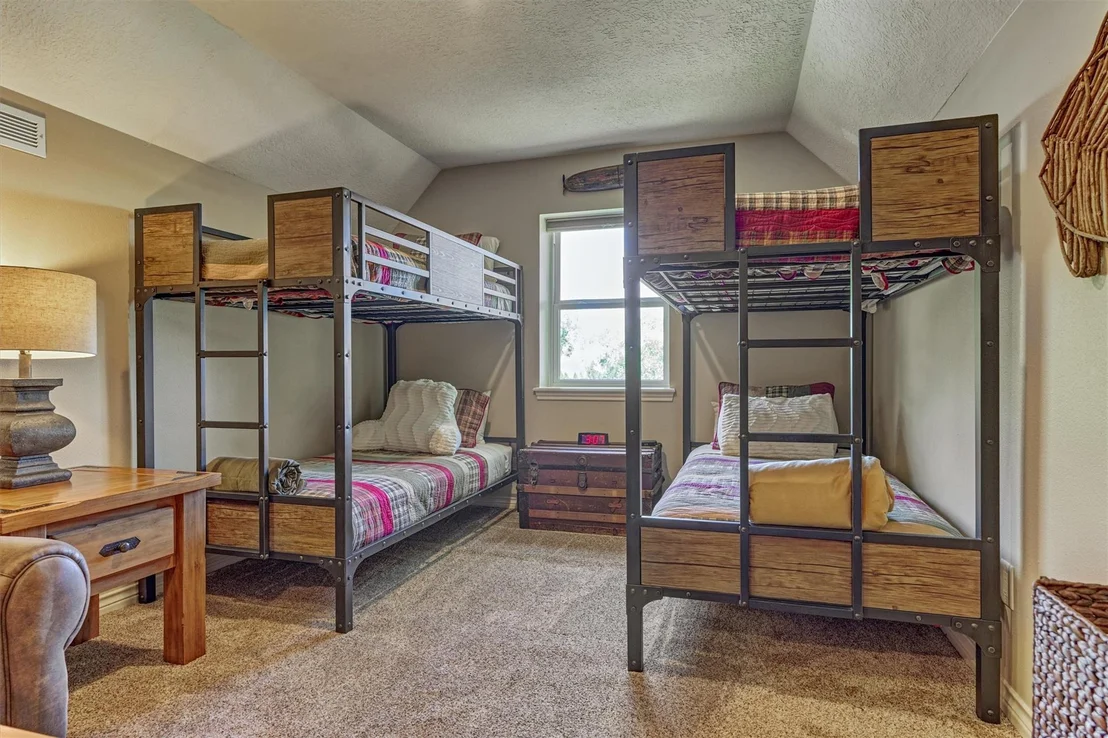 Photo of 150 Lake View Circle