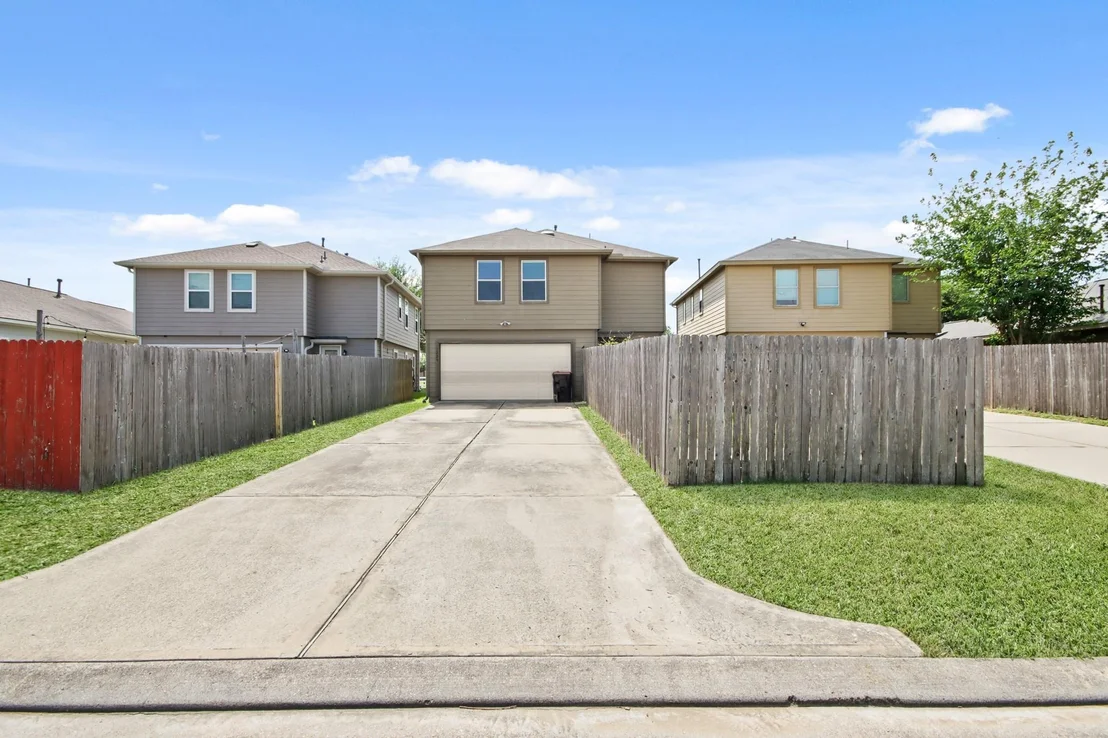 Photo of 1223 Grassy View Drive