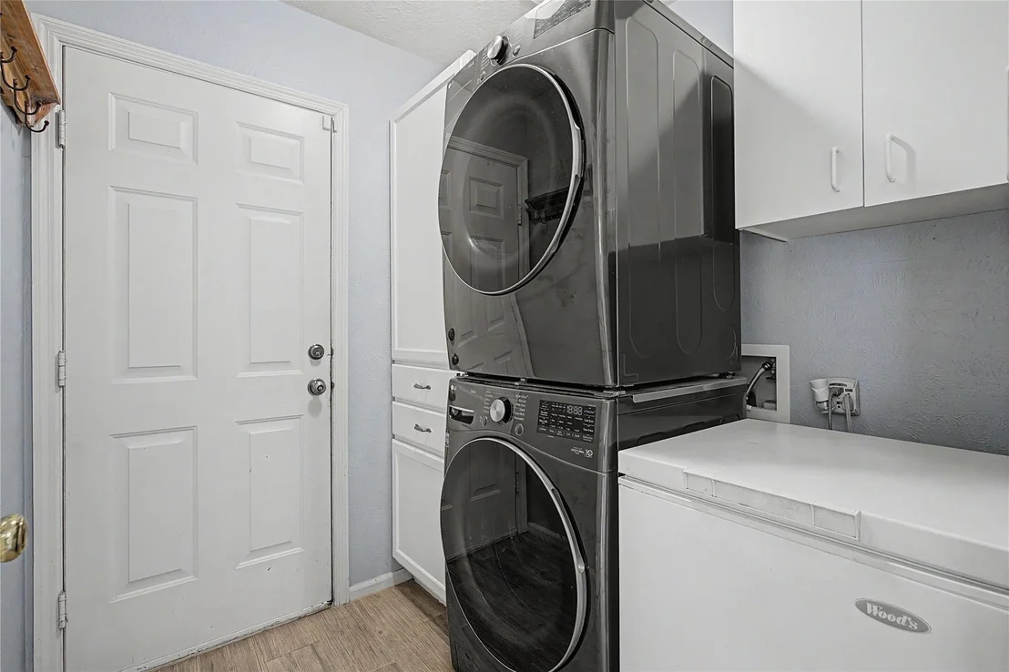 Photo of 59 Laughing Brook Court