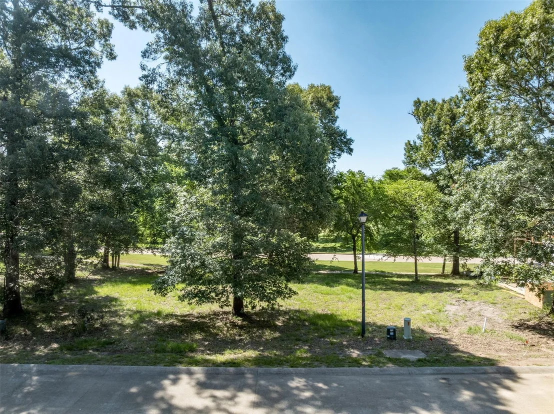 Photo of 105 Azalea Trail