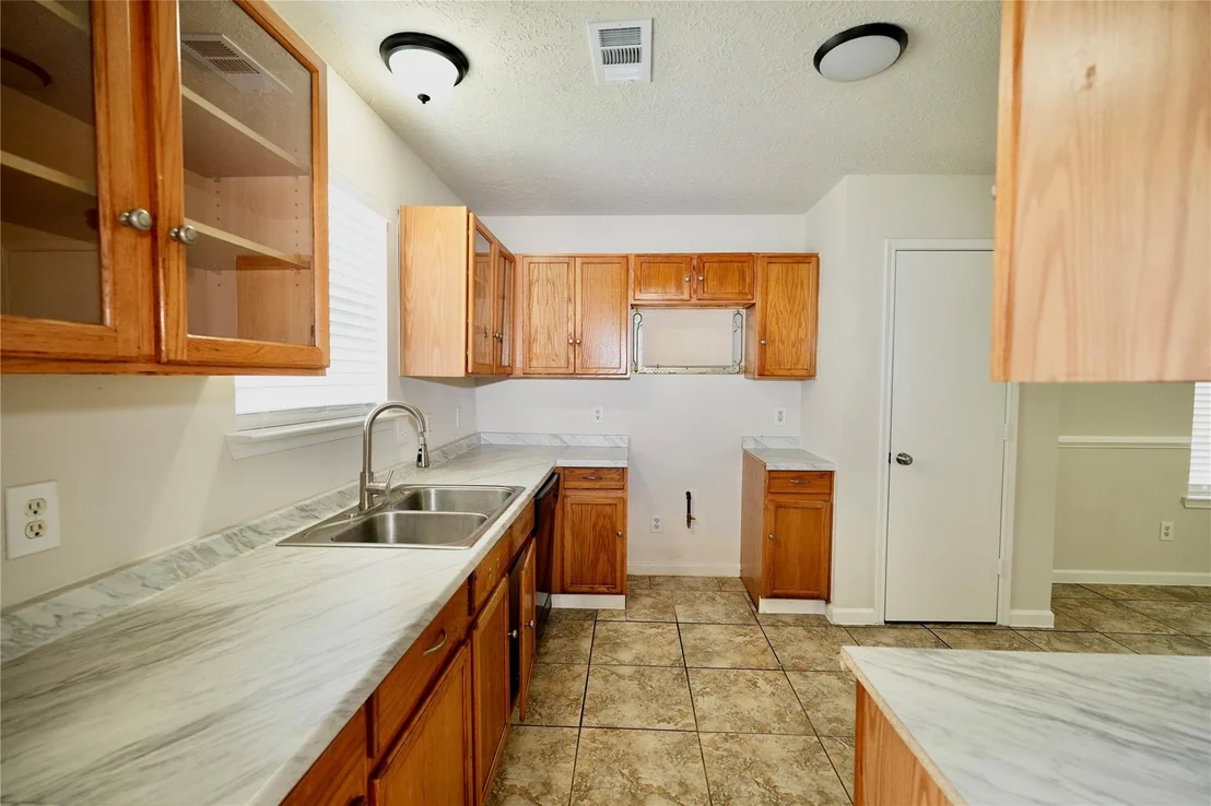 Photo of 6419 Halstead Meadows Cir