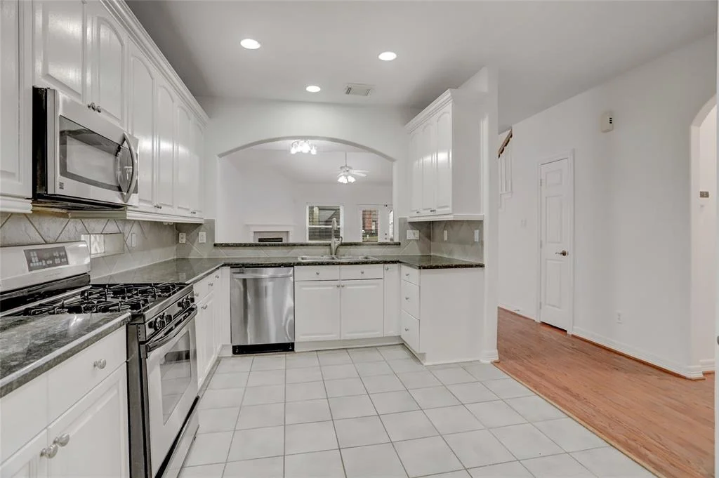 Photo of 7685 Ameswood Road