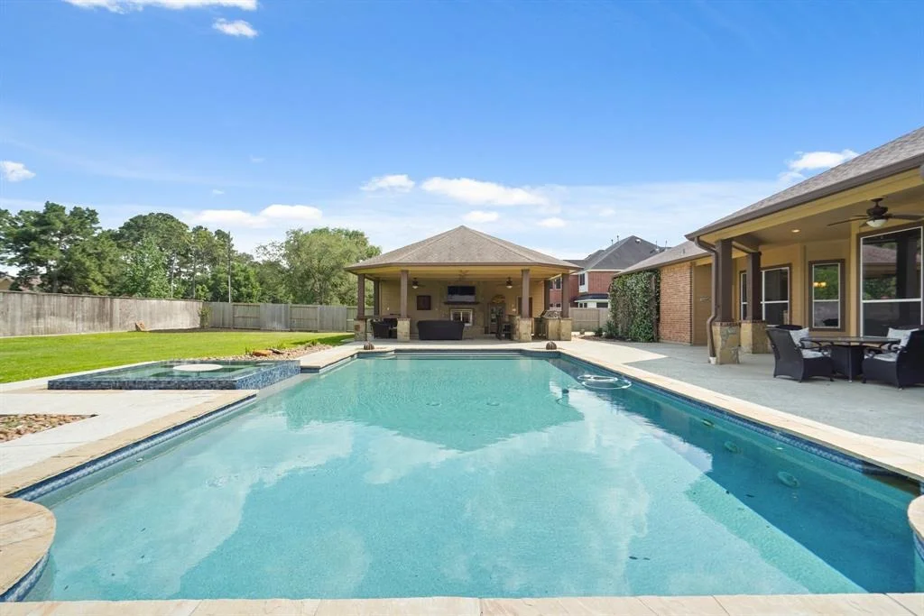 Photo of 16610 Cottage Rose Trail