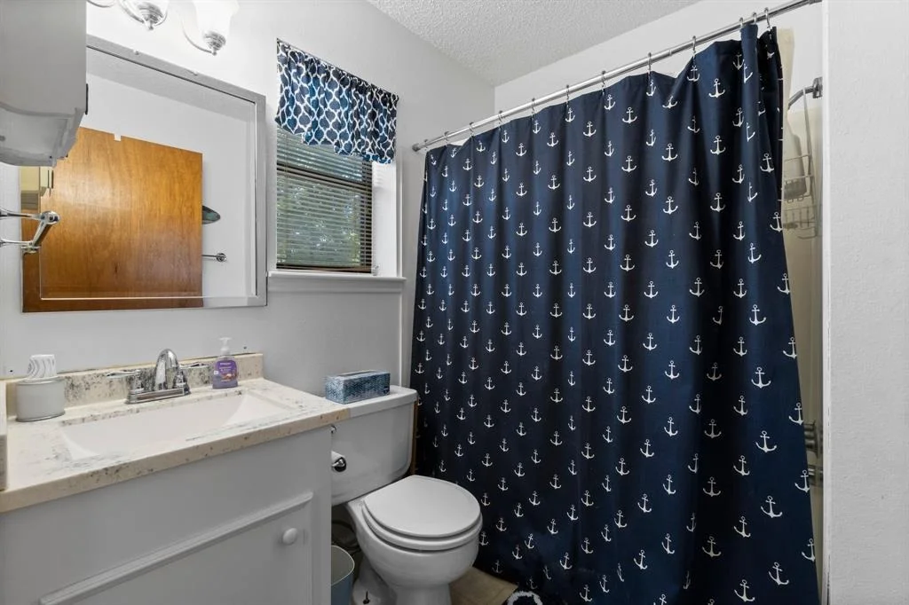 Photo of 31 N Lakeview Drive