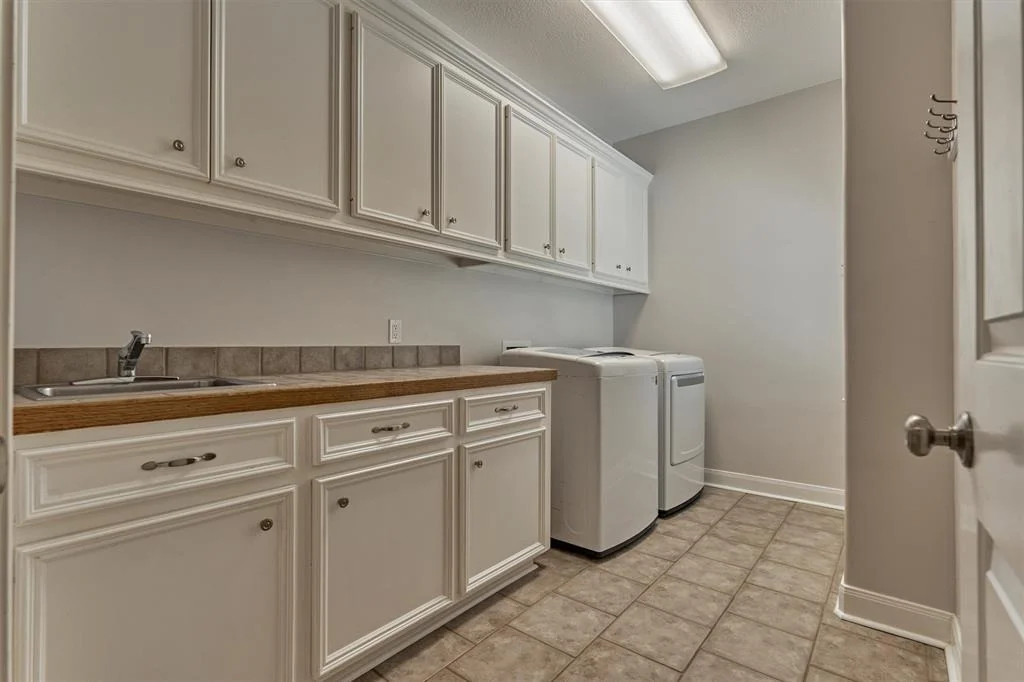 Photo of 9331 Miller Road