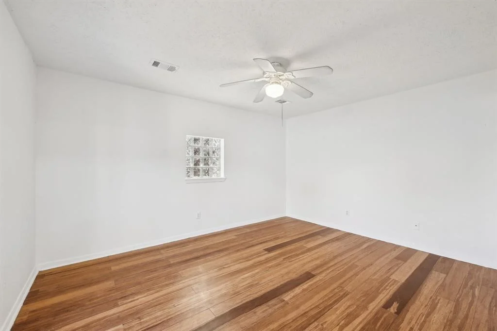 Photo of 7202 Las Brisas Drive