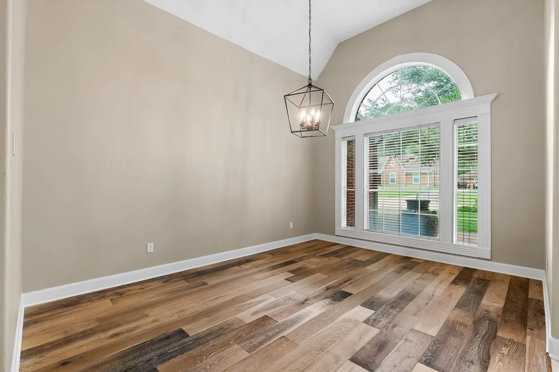 Photo of 117 Lake View Circle