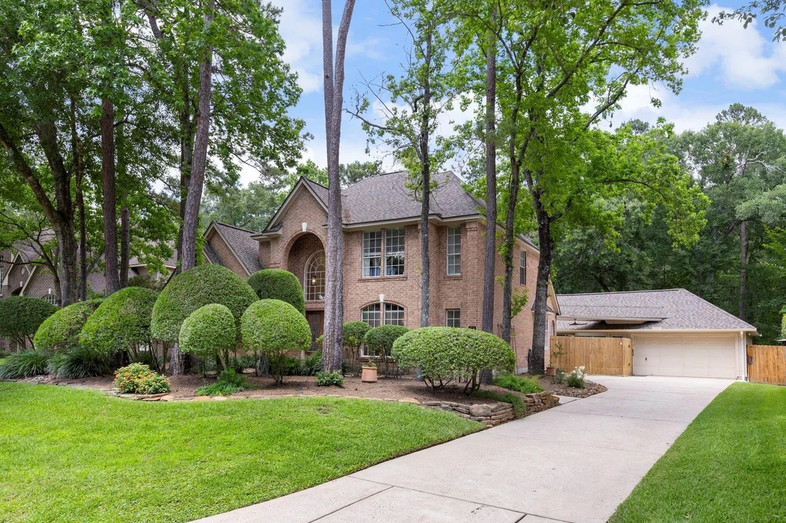 Photo of 34 Lost Pond Circle