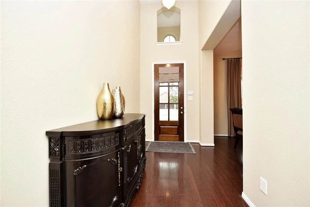 Photo of 6007 Hedgepark Drive
