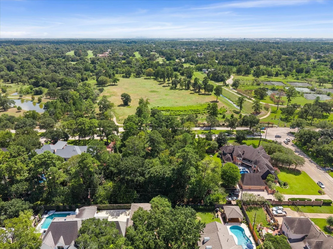 Photo of 9106 Cypresswood Drive