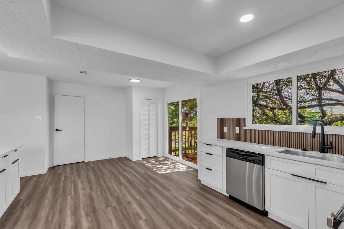 Photo of 16122 Pipers View Drive