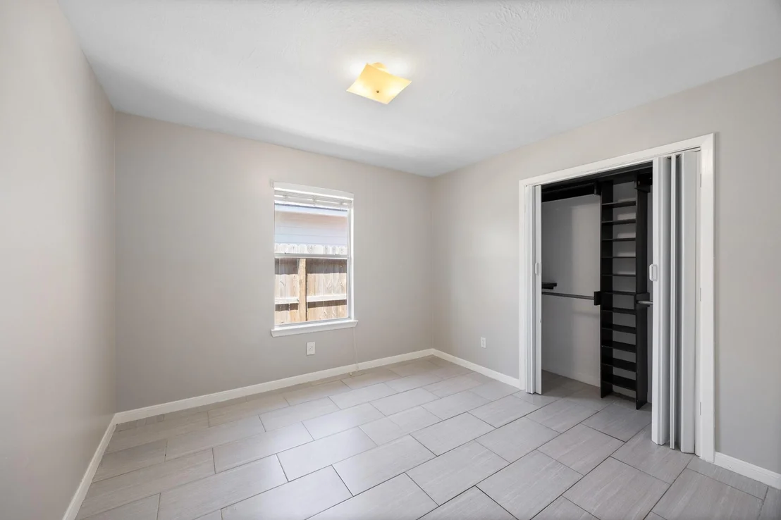 Photo of 18903 S Wimbledon Drive