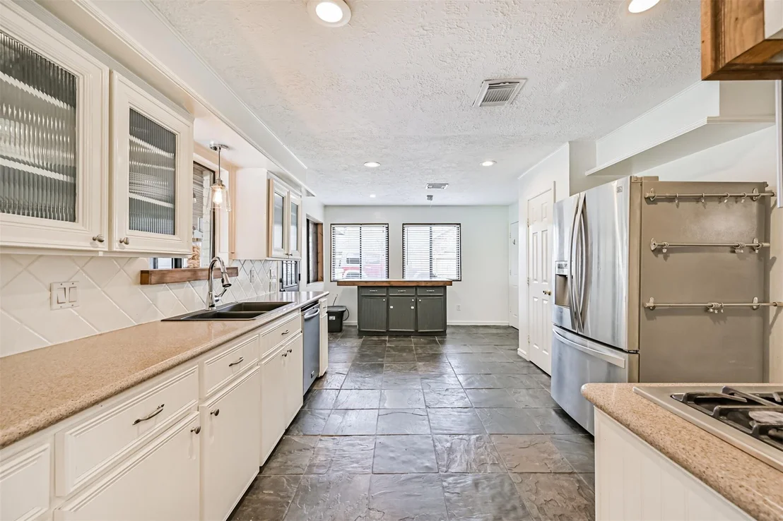 Photo of 910 Evergreen Drive