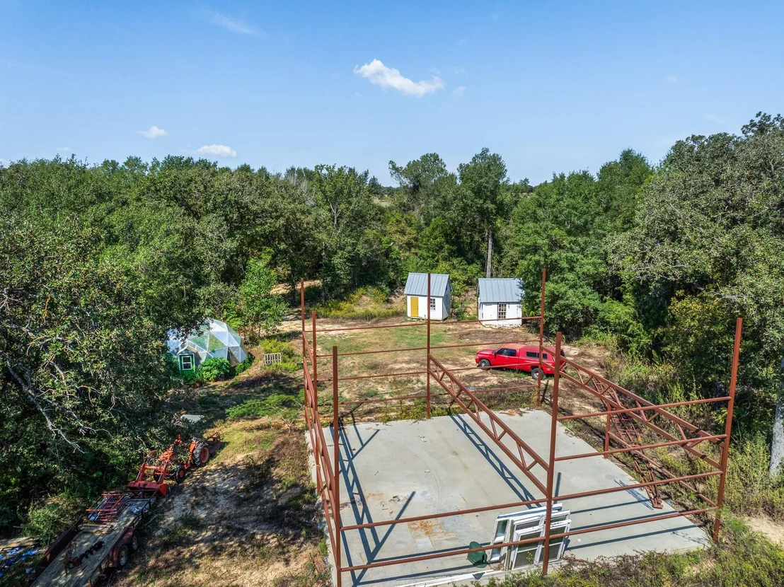 Photo of 1301 Private Road 3591