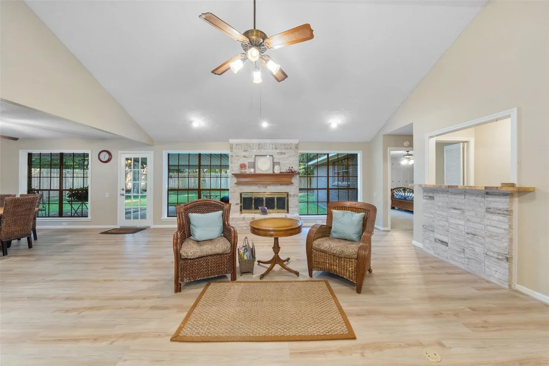 Photo of 12155 Hawthorne Drive